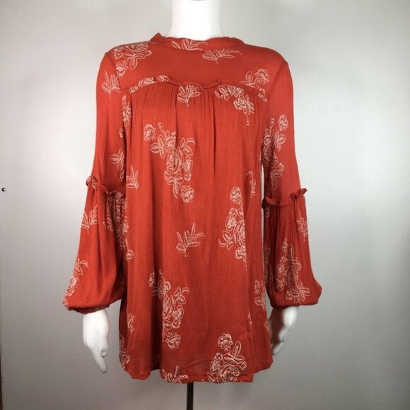 Long Sleeve Lulu's Embroidery Top - Picture 2 of 12